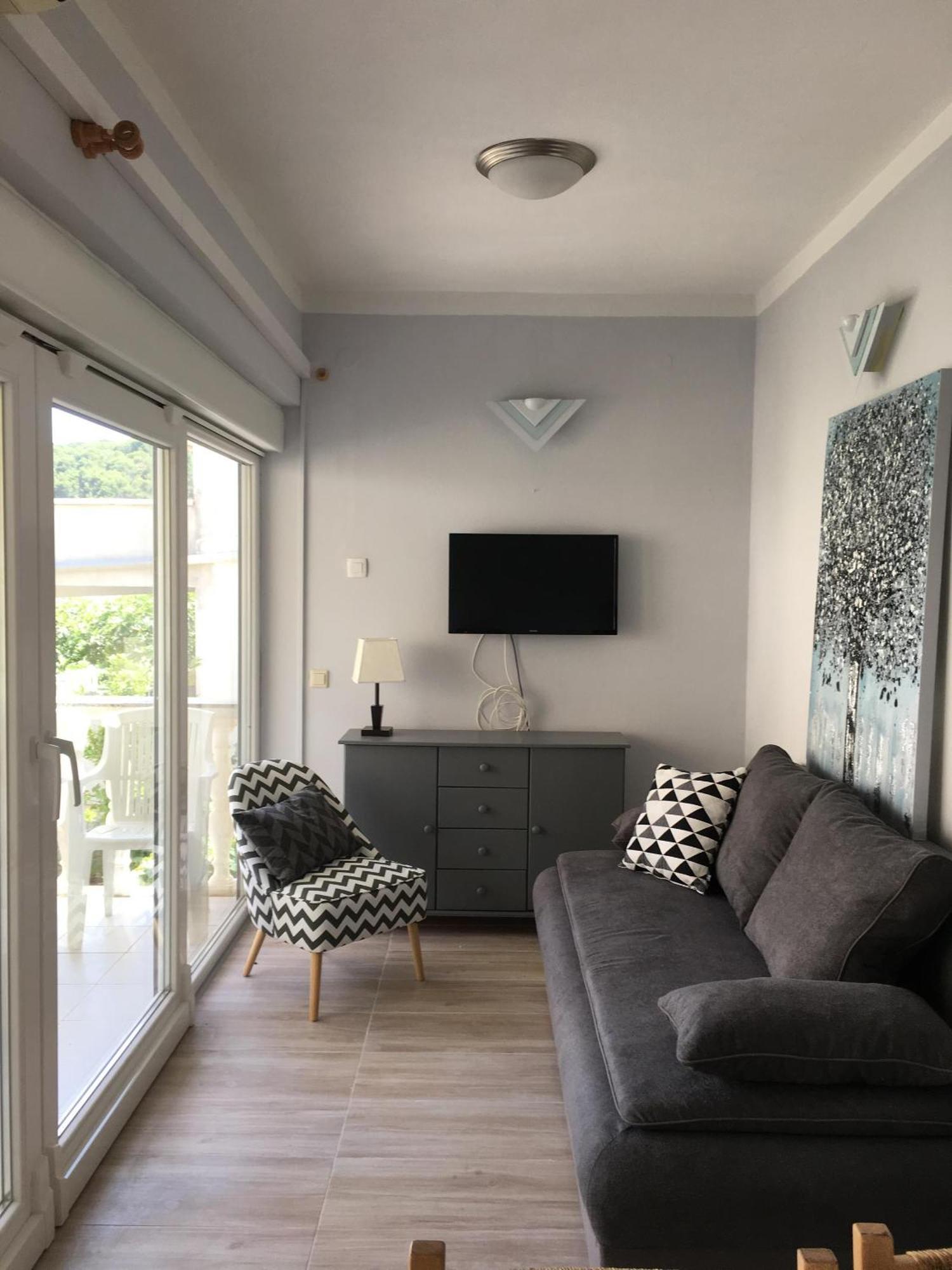Villa Cortes Mali Iz Ngoại thất bức ảnh