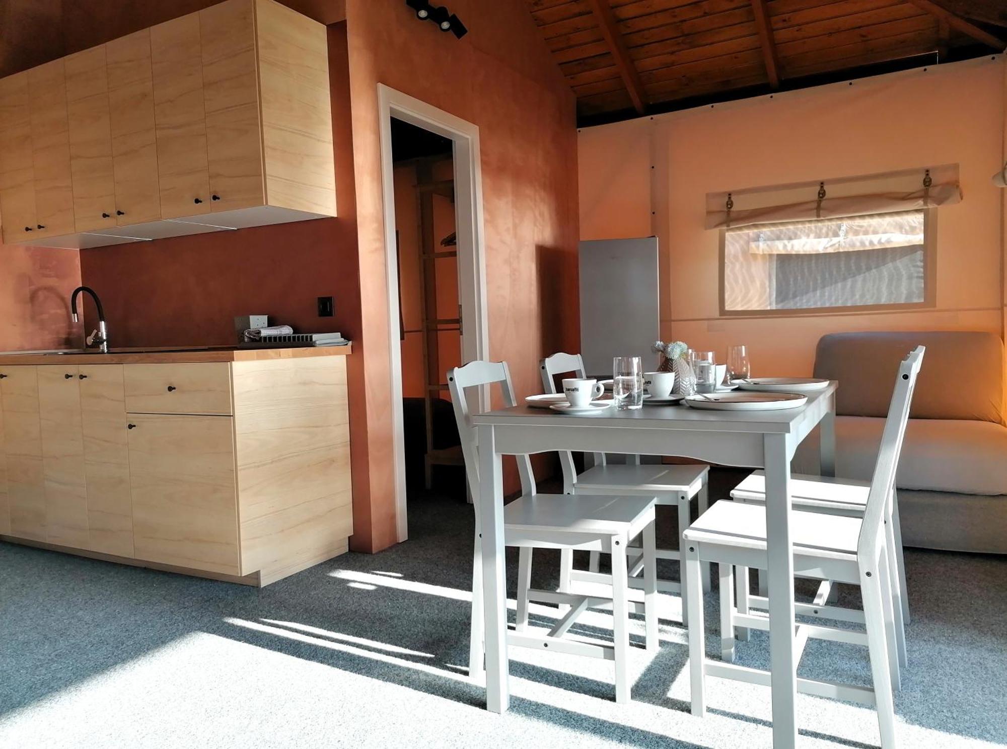 Villa Cortes Mali Iz Ngoại thất bức ảnh